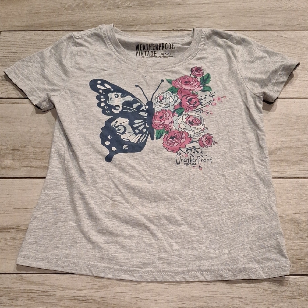 🦔Weatherproof Vintage Light Gray Tee with Pink Floral Accents🍓